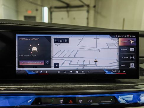 Used 2025 BMW 760i xDrive AWD/4WD image 15