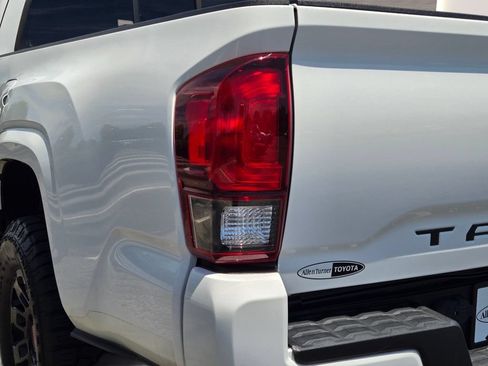 Used 2020 Toyota Tacoma SR RWD image 9
