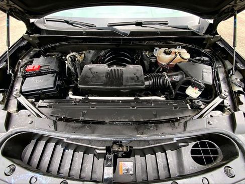 Used 2024 GMC Yukon XL Denali AWD/4WD image 32
