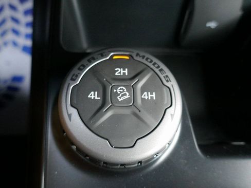 New 2025 Ford Bronco Base 2D Sport Utility image 13