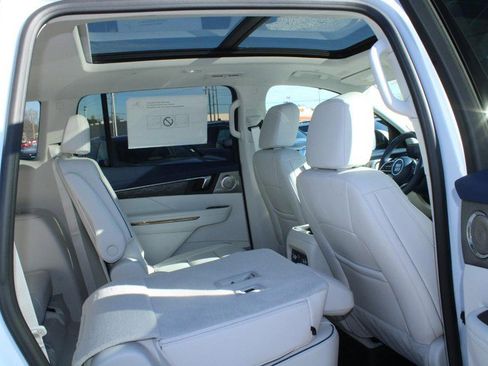 New 2026 Buick Enclave Avenir w/ Super Cruise Package image 5