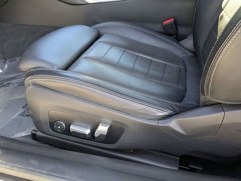 Used 2023 BMW 440i xDrive M440i xDrive w/ Premium Package image 13