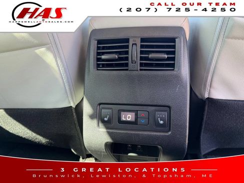 Used 2023 Mitsubishi Outlander SEL AWD/4WD image 14