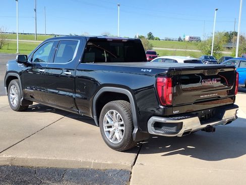 Used 2019 GMC Sierra 1500 SLT w/ SLT Premium Plus Package AWD/4WD image 16