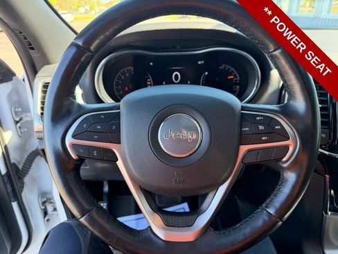 Used 2020 Jeep Grand Cherokee Altitude AWD/4WD image 18
