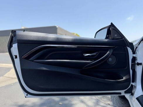 Used 2019 BMW M4 Convertible w/ Competition Package RWD image 16