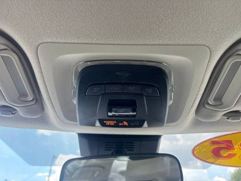 Used 2025 Toyota Corolla LE FWD image 29