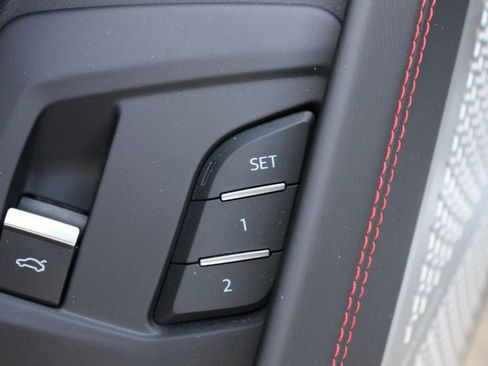 Used 2019 Lamborghini Urus AWD image 40