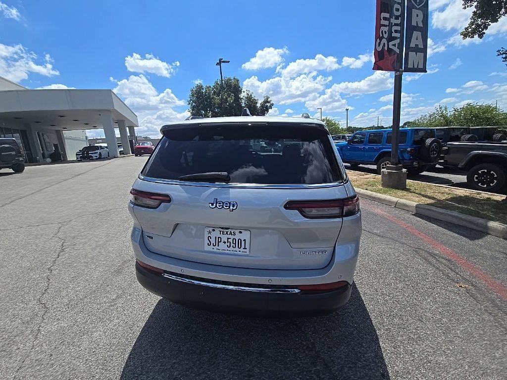 Used 2021 Jeep Grand Cherokee L Limited RWD image 4
