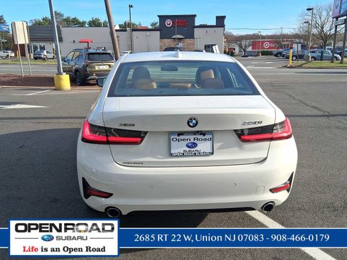 Used 2020 BMW 330i xDrive Sedan w/ Premium Package image 6