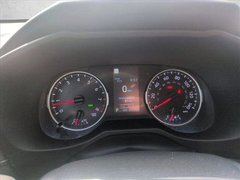 Used 2022 Toyota RAV4 XLE w/ Convenience Package image 11