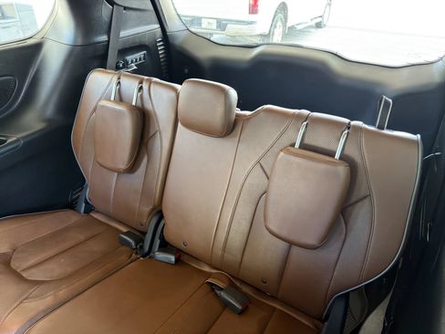Used 2017 Chrysler Pacifica Limited w/ Advanced Safetytec Group FWD image 26
