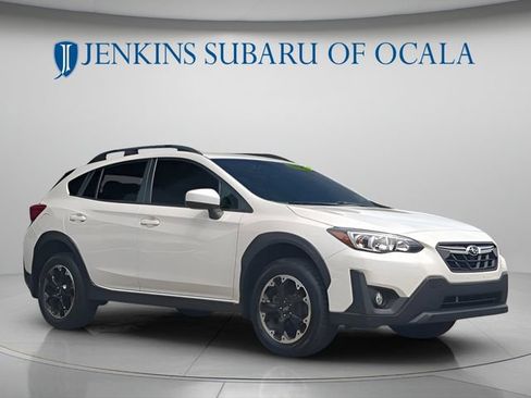 Used 2021 Subaru Crosstrek 2.0i Premium w/ Moonroof Package AWD/4WD image 2