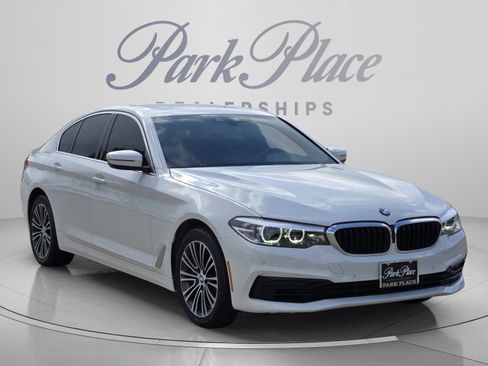 Used 2020 BMW 530i w/ Convenience Package RWD image 7