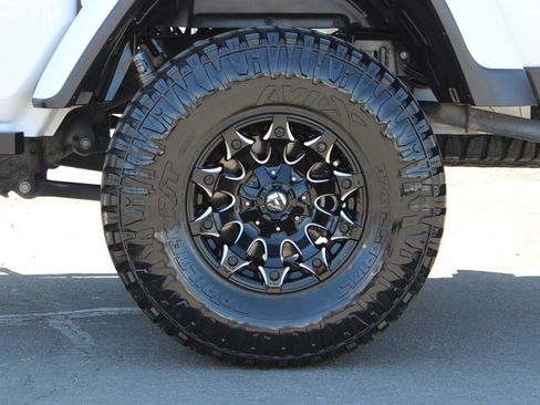 Used 2021 Jeep Gladiator Mojave AWD/4WD image 21