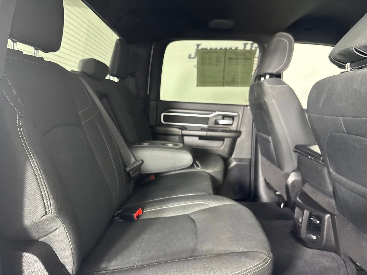 Used 2025 RAM 2500 Big Horn AWD/4WD image 27