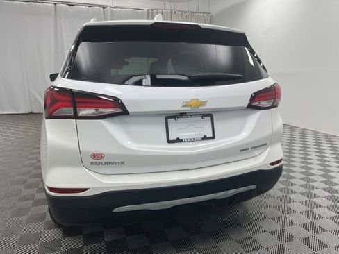 Used 2024 Chevrolet Equinox Premier AWD/4WD image 8