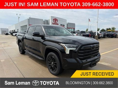 Used 2025 Toyota Tundra Limited AWD/4WD image 1