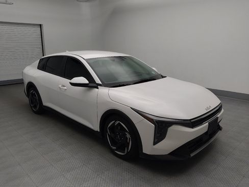 Used 2025 Kia K4 EX FWD image 11
