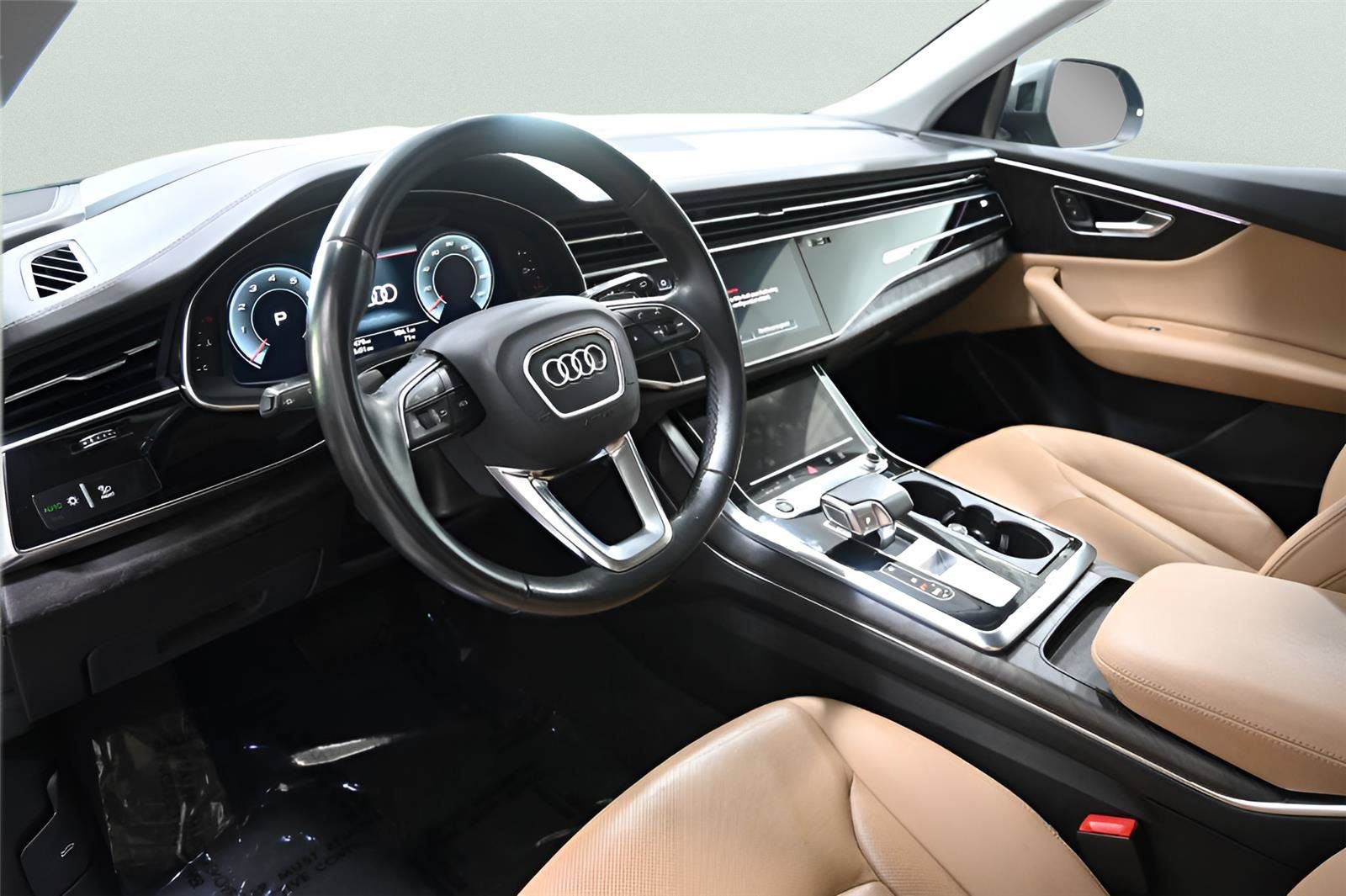 Used 2021 Audi Q8 Prestige AWD/4WD image 10