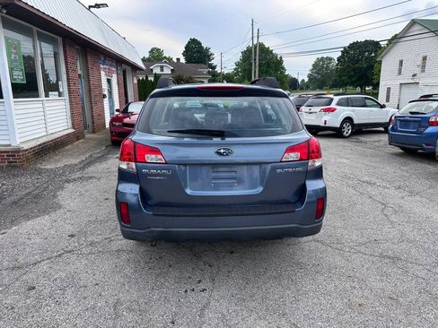 Used 2013 Subaru Outback 2.5i AWD/4WD image 7