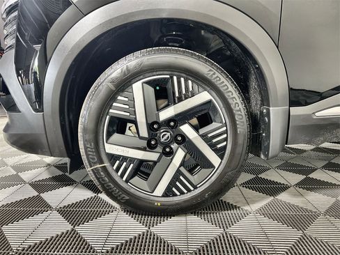 New 2026 Nissan Kicks SV image 19