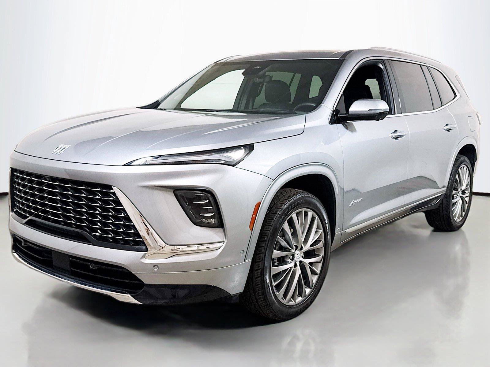 Certified 2025 Buick Enclave Avenir w/ Super Cruise Package AWD/4WD image 1