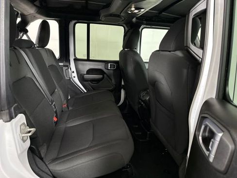 Used 2023 Jeep Wrangler Unlimited w/ Cold Weather Group image 27