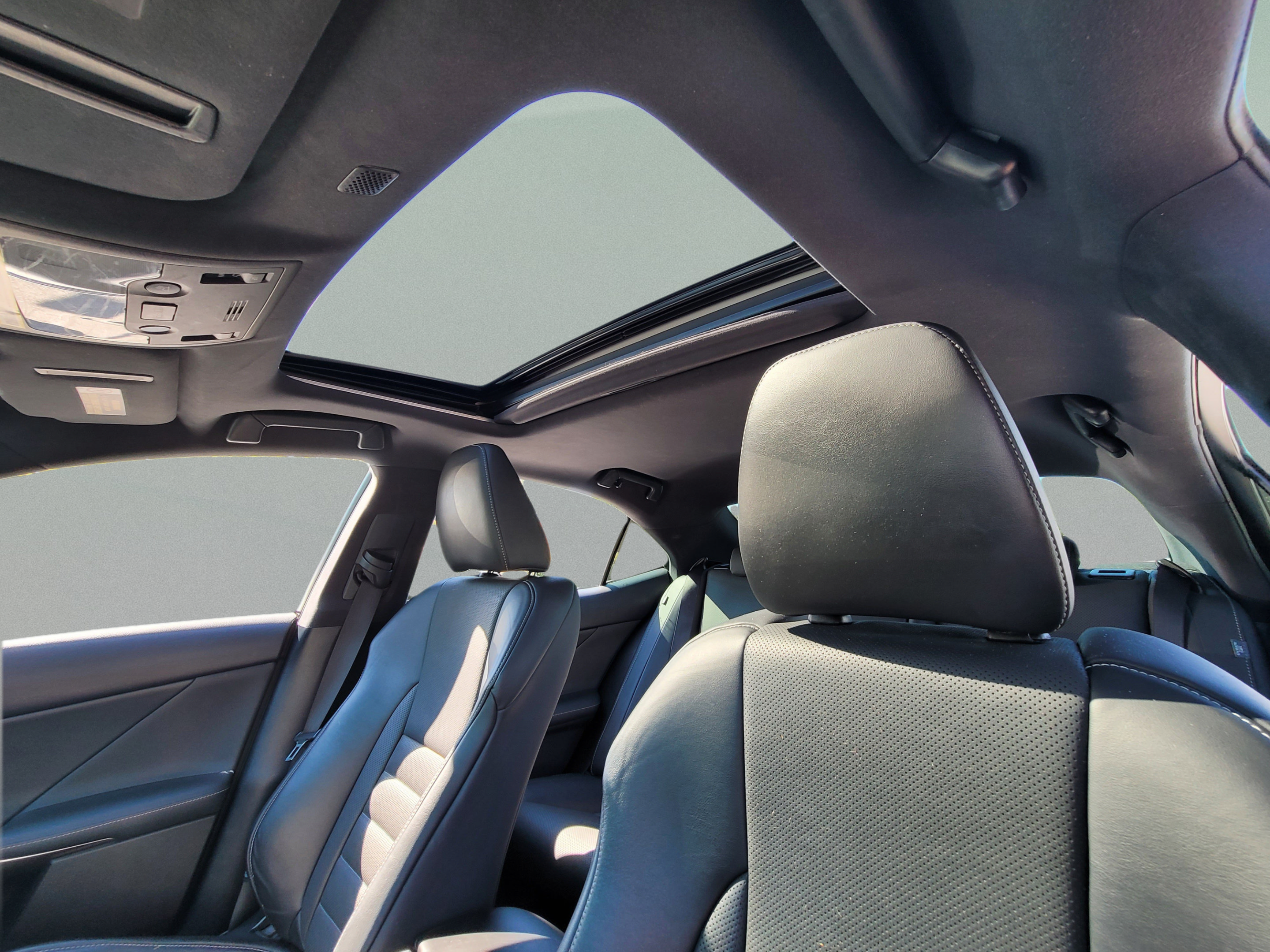 Used 2019 Lexus IS 300 RWD image 13