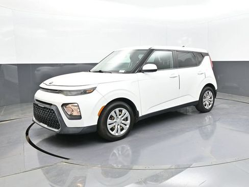 Used 2020 Kia Soul LX FWD image 1