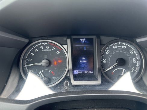 Certified 2020 Toyota Tacoma TRD Sport image 9