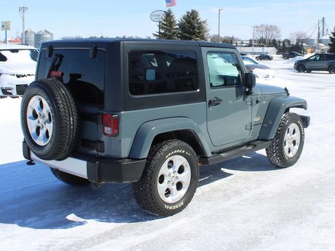 Used 2014 Jeep Wrangler Sahara image 5