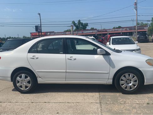 Used 2004 Toyota Corolla LE image 4