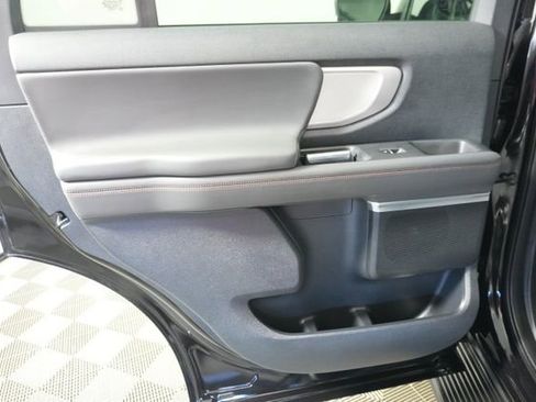 Certified 2025 Ford Expedition Active AWD/4WD image 35
