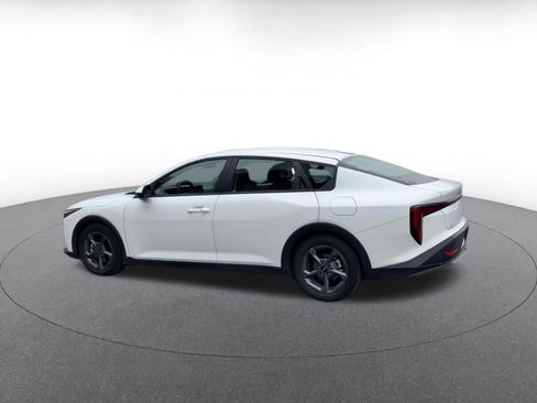 Used 2025 Kia K4 FWD image 10