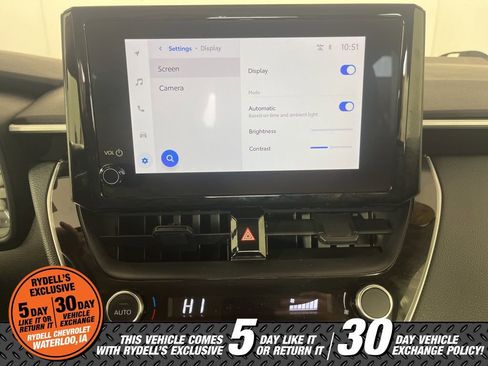 Used 2025 Toyota Corolla LE image 33