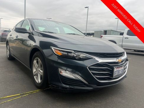 Used 2020 Chevrolet Malibu LS FWD image 1
