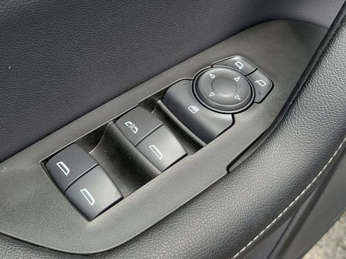Certified 2025 Chevrolet Blazer LT FWD image 20