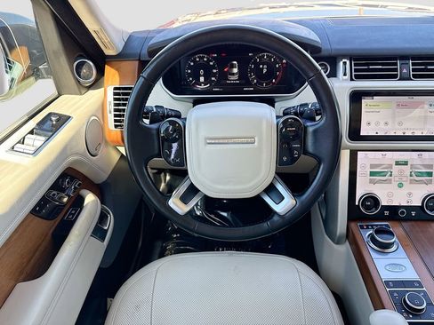 Used 2022 Land Rover Range Rover Westminster Edition image 16