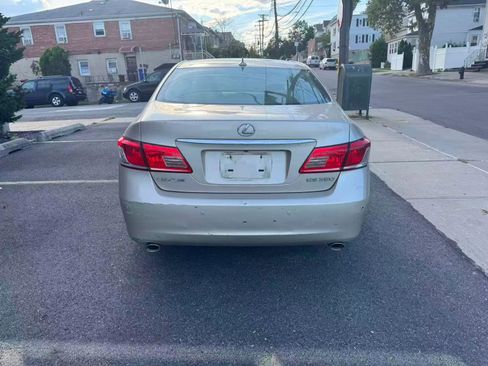 Used 2010 Lexus ES 350 image 4