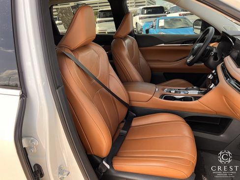 Used 2023 INFINITI QX60 Sensory w/ Cargo Package AWD/4WD image 25