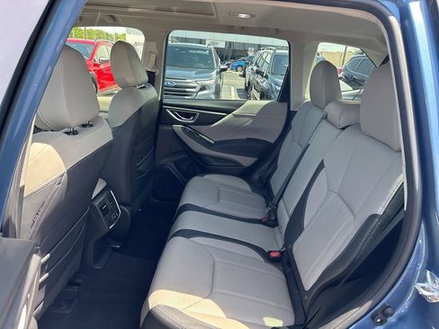 Certified 2023 Subaru Forester Limited AWD/4WD image 17