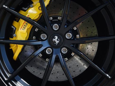 Certified 2021 Ferrari 812 GTS RWD image 15