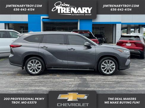 Used 2023 Toyota Highlander Limited AWD/4WD image 1
