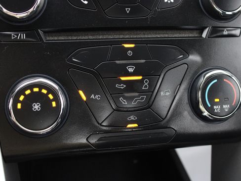 Used 2014 Ford Fusion SE FWD image 37