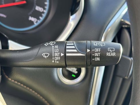 Certified 2021 Chevrolet Traverse LS image 17