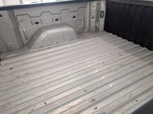 Certified 2022 Chevrolet Silverado 1500 LT RWD image 10