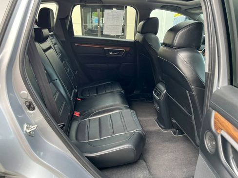 Used 2020 Honda CR-V Touring image 9