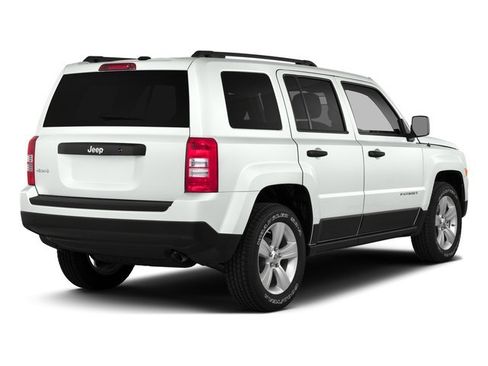 Used 2016 Jeep Patriot Sport w/ Power Value Group FWD image 3