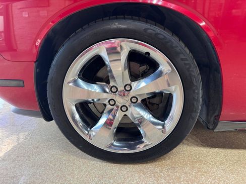 Used 2014 Dodge Challenger R/T RWD image 34